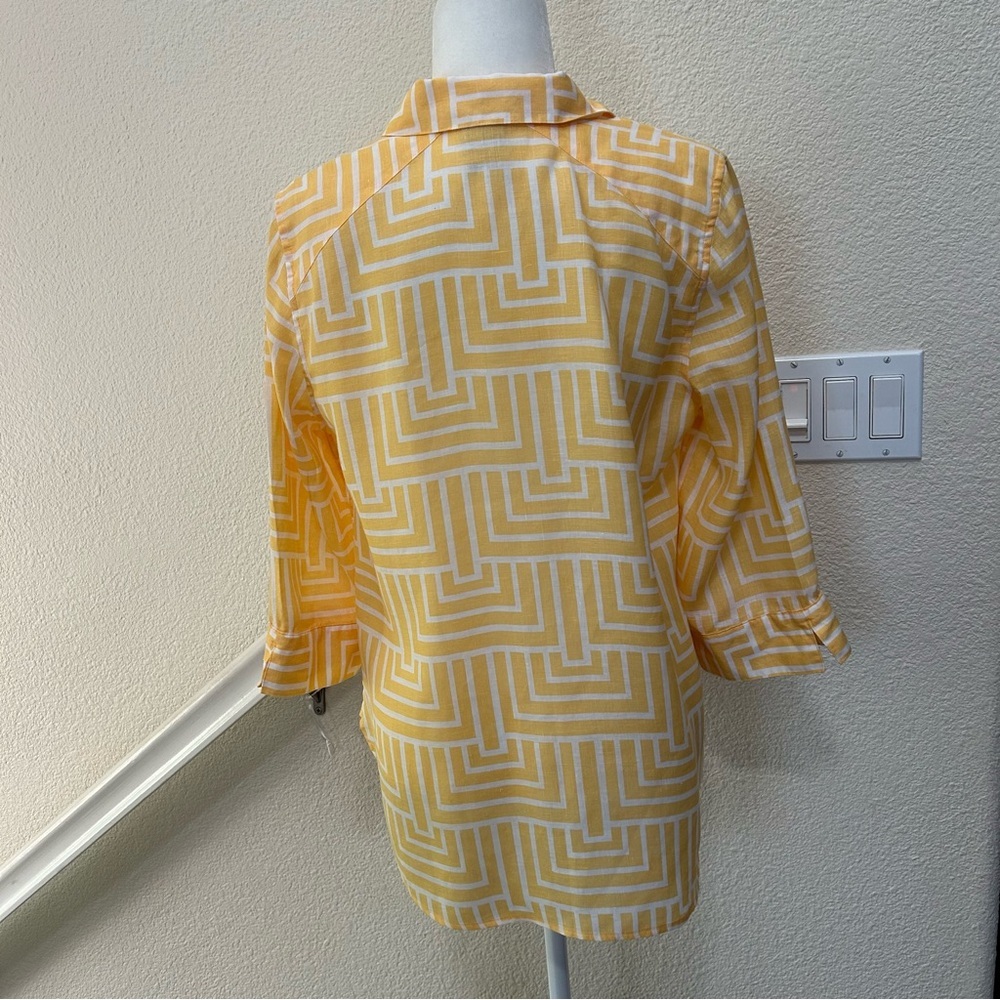 Chico's No-Iron button-down shirt 100% linen size 1 yellow 3/4 sleeve - Picture 4 of 10